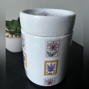 DAE LIMOGES Rare 70’s French Porcelain Small Jar with Lid